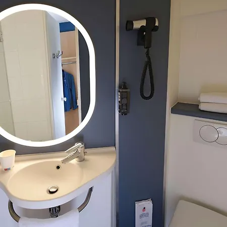 Hotel Ibis Pont Jumeaux