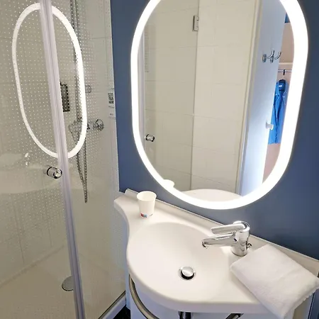 Ibis Pont Jumeaux Hotel 3*