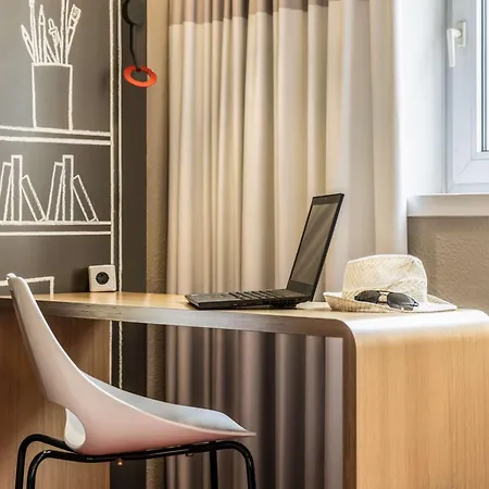 Ibis Pont Jumeaux 3*