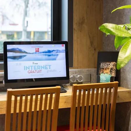 Hotel Ibis Pont Jumeaux