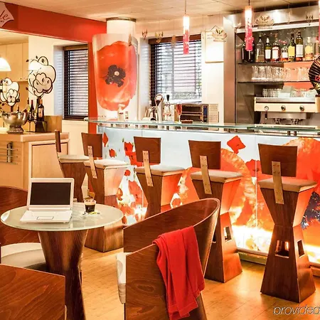 Ibis Pont Jumeaux Hotel 3*