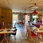 Ibis Pont Jumeaux Hotel