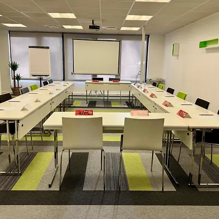 Hotel Ibis Pont Jumeaux