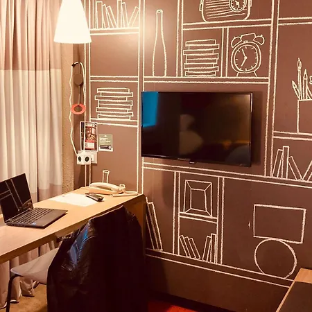图卢兹杜邦野门克斯宜必思酒店 酒店 3*