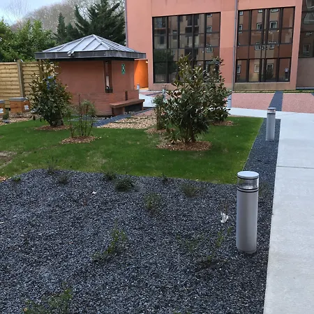 Ibis Pont Jumeaux 3*