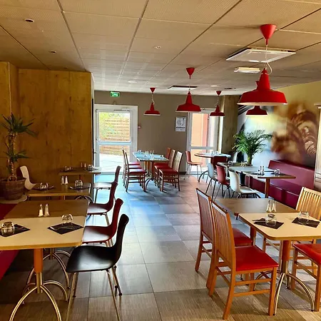 Ibis Pont Jumeaux ホテル