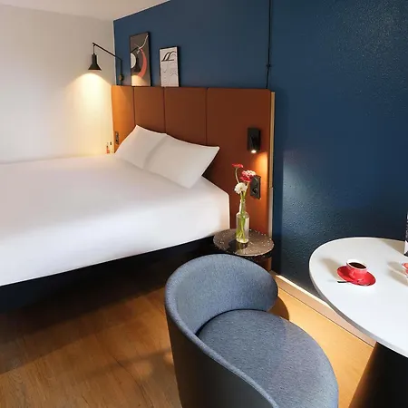 Hotel Ibis Pont Jumeaux 3*