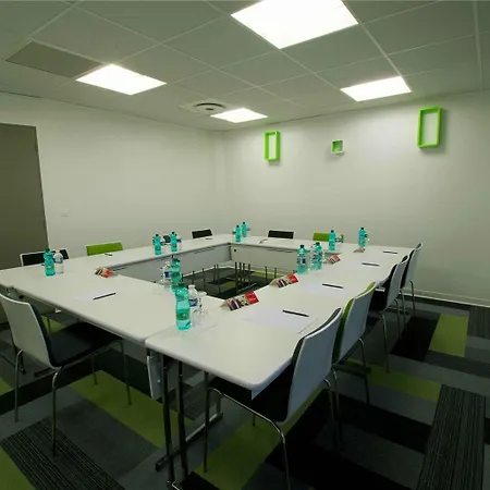 Ibis Pont Jumeaux Отель 3*