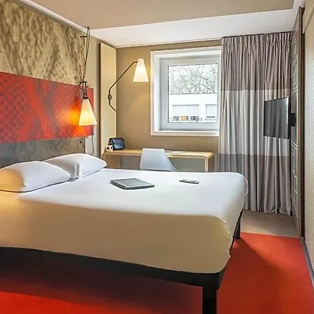 Ibis Pont Jumeaux 3*