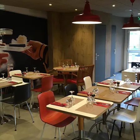 Отель Ibis Pont Jumeaux