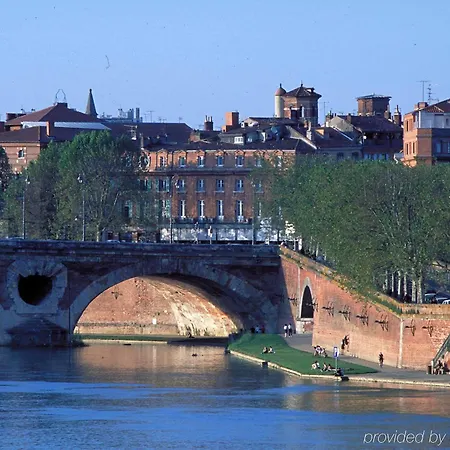 Hotel Ibis Pont Jumeaux