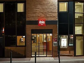 Ibis Pont Jumeaux Отель 3*