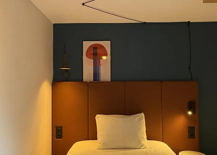 Hotel Ibis Pont Jumeaux