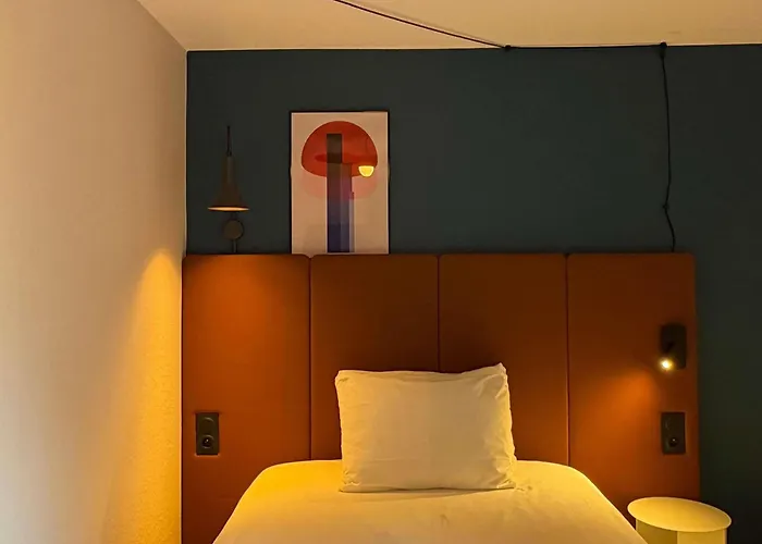 Ibis Pont Jumeaux Hotel