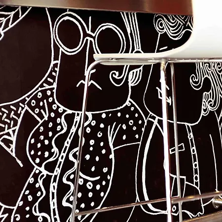 Hotel Ibis Pont Jumeaux 3*