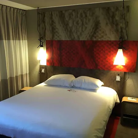 Ibis Pont Jumeaux 3*